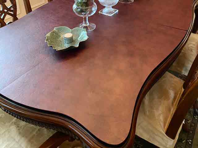 Scalloped edge curving dining table protector pad, in Mahogany Leatherlook