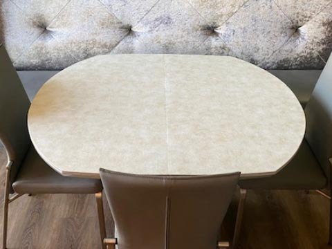 Oval dining table protector pad